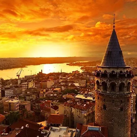 Wonderful Vip Huge Suits - 100 Mt To Taksim Square - Best Seller- Free Wifi A B&B *