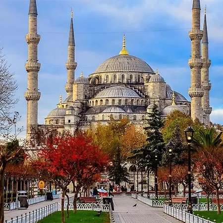 Wonderful Vip Huge Suits - 100 Mt To Taksim Square - Best Seller- Free Wifi A * 이스탄불